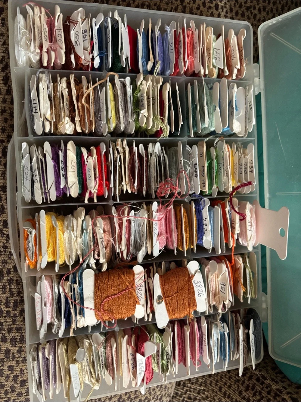 Thread Storage Organizer Box